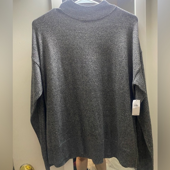 Old Navy Tops - Gray Long Sleeve